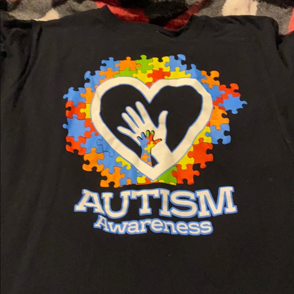 Black t-shirt
